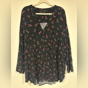 Torrid Emma Babydoll Crinkle Gauze Long Sleeve Tunic Top Size 4 Black Rose 4X